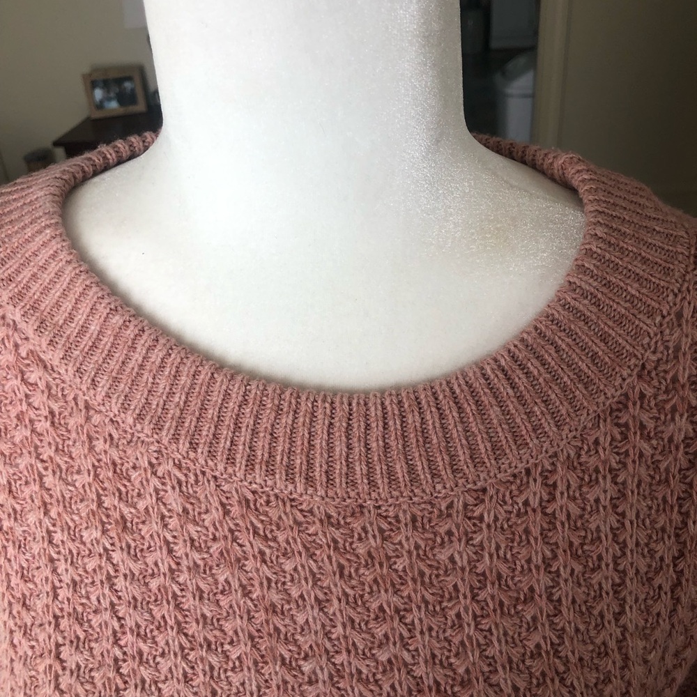 Universal thread sweater - Picture 2 of 4